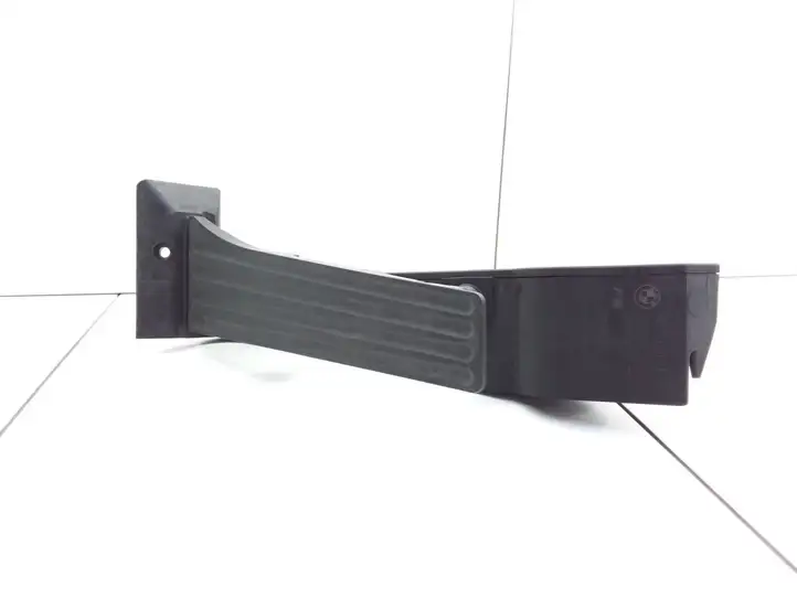 BMW 3 E90 E91 (2005 - 2012) 221105 Педаль акселератора — фото 1