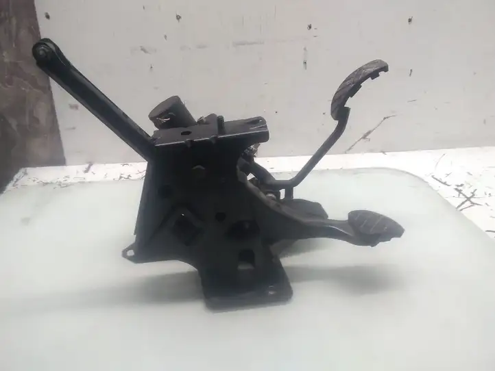 Volkswagen Bora (1998 - 2005) 1J1721111C Комплект педалей — фото 3