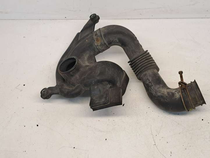 Toyota Prius (NHW20) (2003 - 2009)  1775121120 Воздуховоды