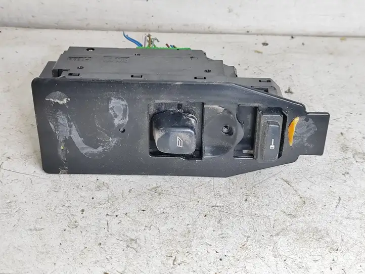 Volvo S60 (2000 - 2004) 30658147 Блок кнопок стеклоподъемников — фото 1