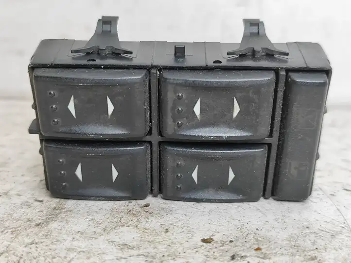Ford Mondeo Mk III (2000 - 2007) 3S7T14A132BA Блок кнопок стеклоподъемников — фото 1
