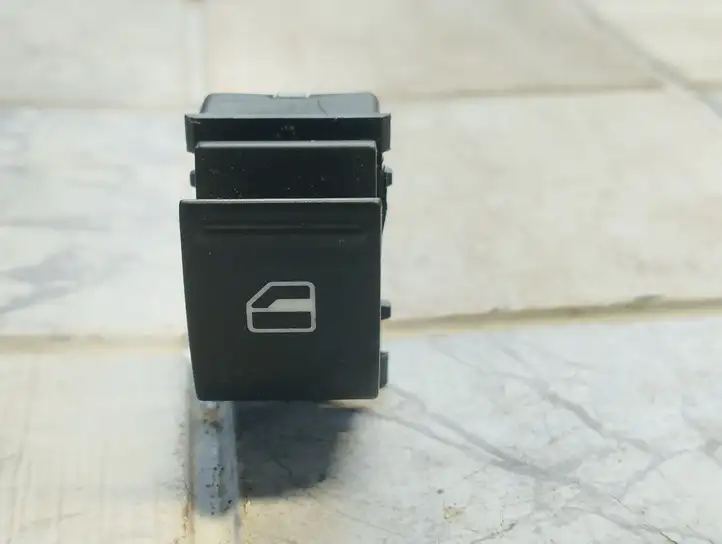 Volkswagen PASSAT B6 (2005 - 2010) 7L6959855B Блок кнопок стеклоподъемников — фото 1