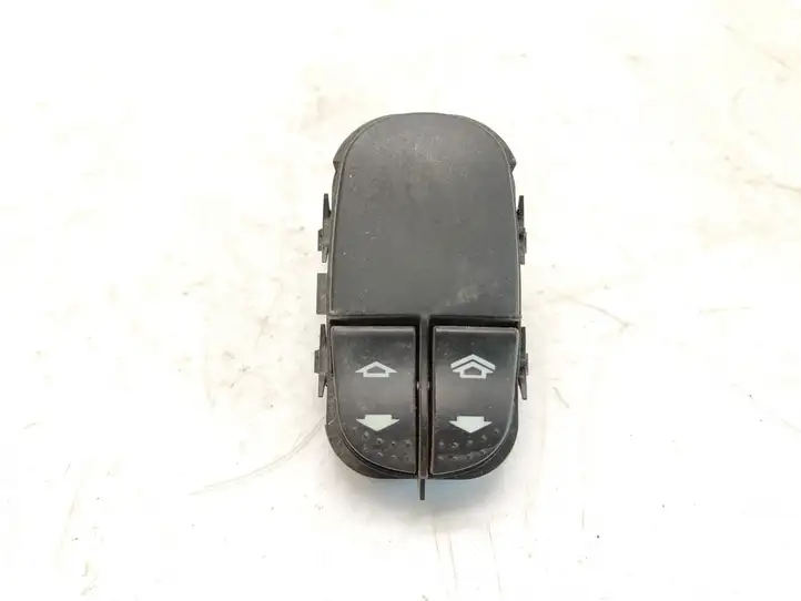 Ford Focus (1998 - 2004) YS4T14529AA Блок кнопок стеклоподъемников — фото 1