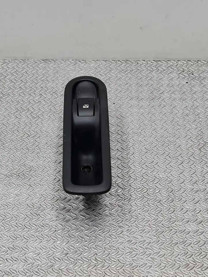 Renault Scenic II - Grand scenic II (2003 - 2006) 156013870 Блок кнопок стеклоподъемников — фото 2