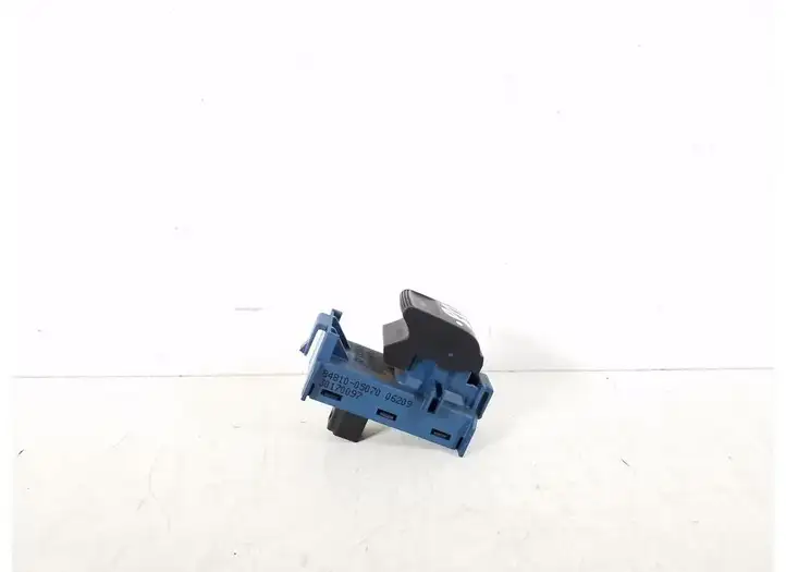 Toyota Avensis T270 (2009 - 2012) 84810-05070 Блок кнопок стеклоподъемников — фото 2