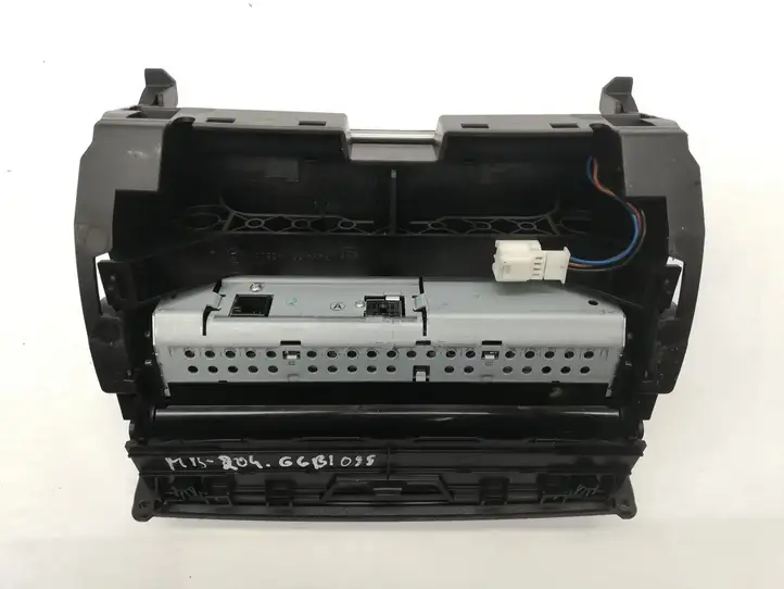 Mercedes-Benz C W204 (2007 - 2014)  A2046801231 Экран/ дисплей / маленький экран