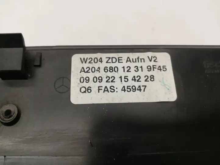 Mercedes-Benz C W204 (2007 - 2014)  A2046801231 Экран/ дисплей / маленький экран