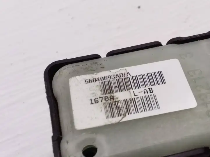 Dodge Caliber (2006 - 2012) 56040693AD Кнопка стеклоподъемников — фото 4