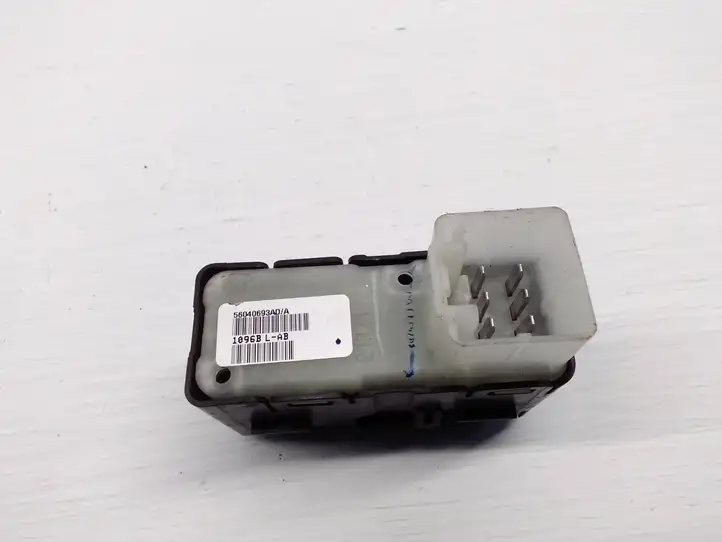 Dodge Caliber (2006 - 2012) 56040693AD Кнопка стеклоподъемников — фото 3