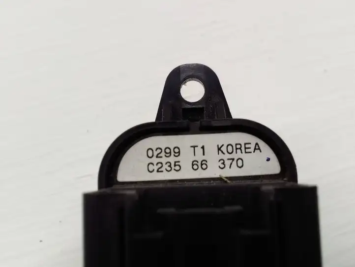 Mazda 5 (2010 - 2016) C23566370 Кнопка стеклоподъемников — фото 4