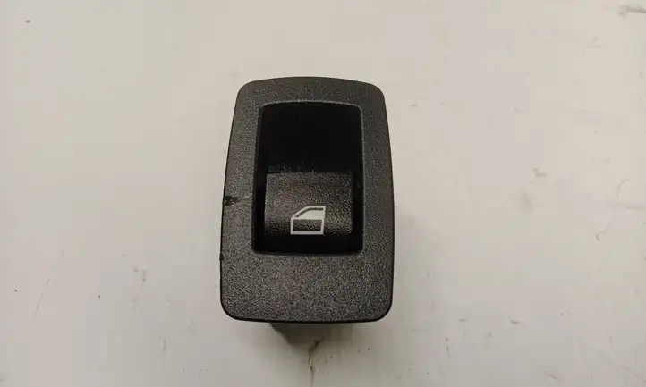 BMW 3 F30 F35 F31 (2012 - 2018) 9208106 Блок кнопок стеклоподъемников — фото 1