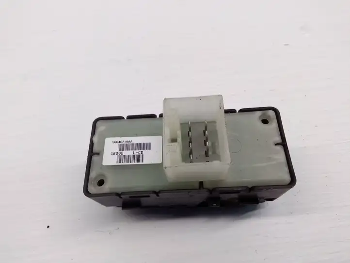 Dodge Caliber (2006 - 2012) 56046219AA Кнопка стеклоподъемников — фото 3