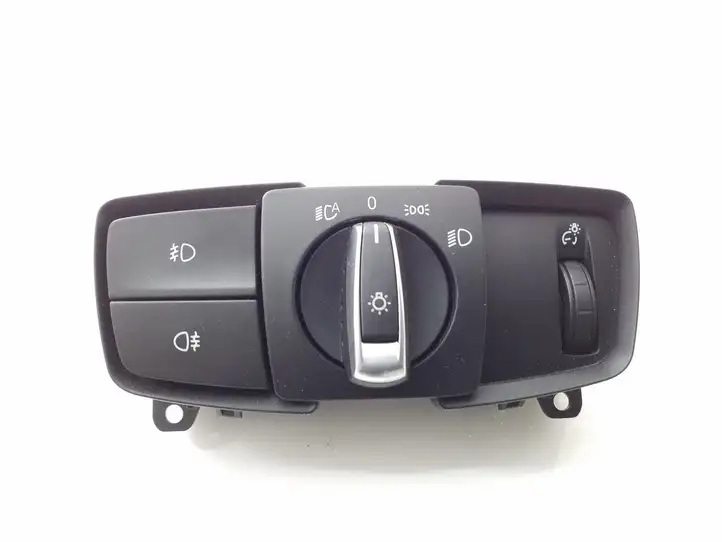 BMW 1 F20 F21 (2011 - 2019) 6131926530302 Включатель фонарей — фото 1