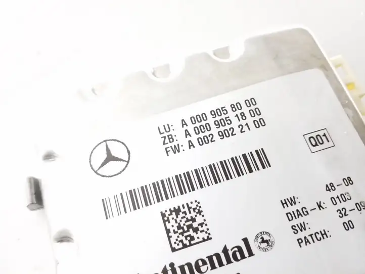 Mercedes-Benz E W212 (2009 - 2016) A0009058000 Камера в лобовом стекле — фото 4