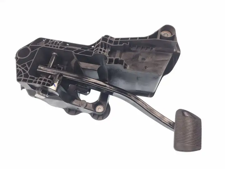 Dodge Ram (2018 - )  P68312748AE Тормозная педаль