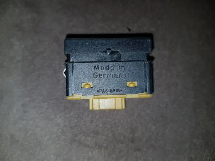 BMW 5 E60 E61 (2004 - 2010) 8368941 Кнопка стеклоподъемников — фото 2