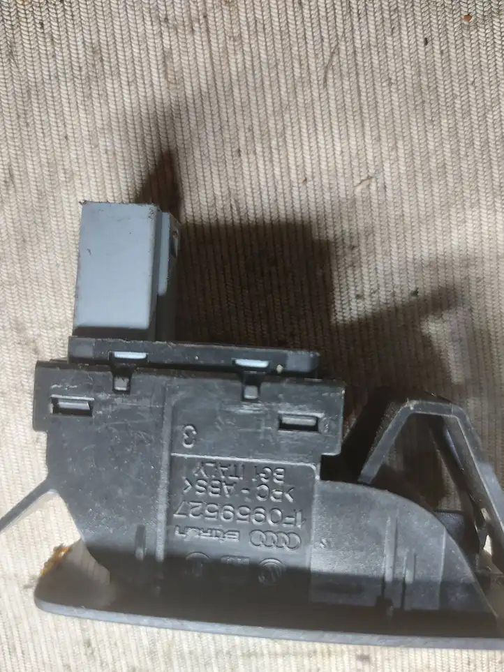 Volkswagen Touran I (2003 - 2010) 1F0959527 Блок кнопок стеклоподъемников — фото 3