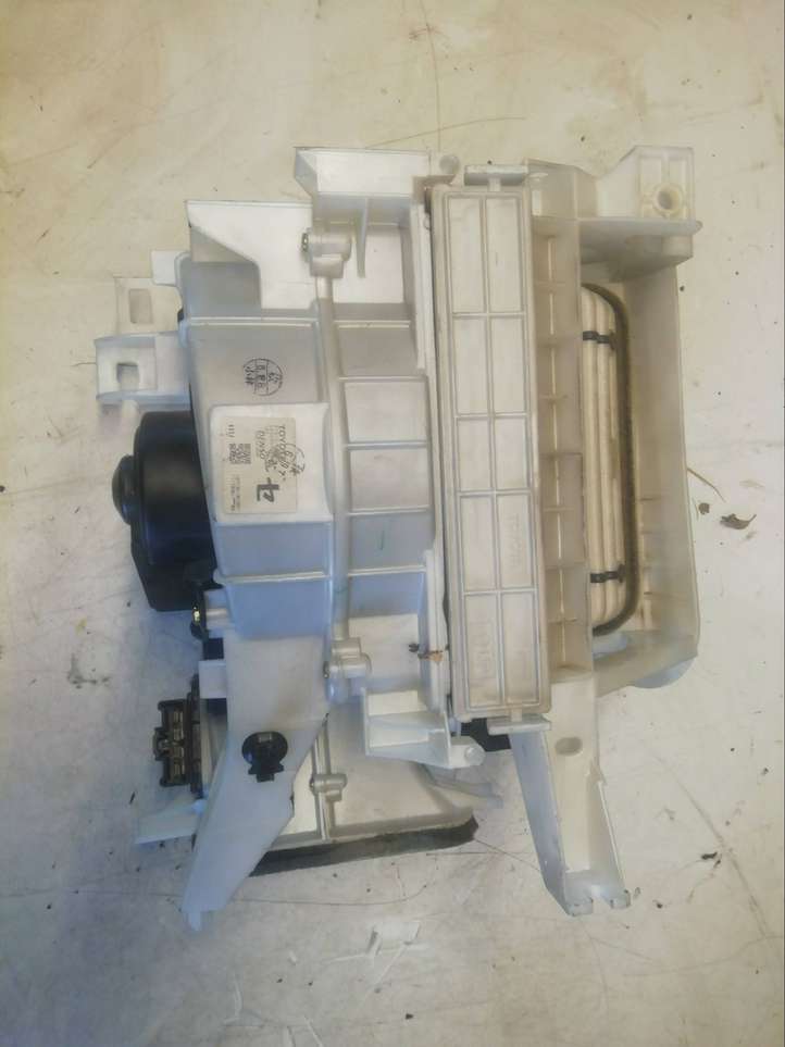 Toyota Land Cruiser (J120) (2002 - 2009)  8701060070 Вентилятор печки