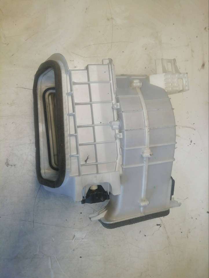 Toyota Land Cruiser (J120) (2002 - 2009)  8701060070 Вентилятор печки