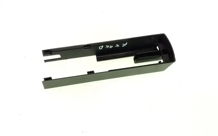 Tesla Model X (2015 - 2021)  106235900C Отделка лыжи переднего сиденья пассажира