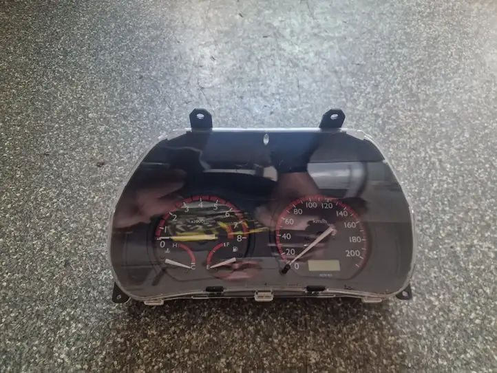 Honda HR-V (1998 - 2005)  4CHR0265215 Спидометр (приборный щиток)