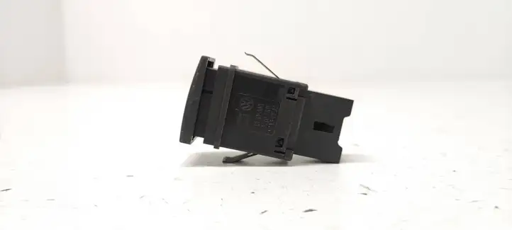 Volkswagen Polo (2001 - 2005) 6Q0953235 Включатель аварийных фонарей — фото 5