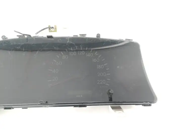 Toyota Corolla E120 E130 (2000 - 2004)  8380013150 Спидометр (приборный щиток)