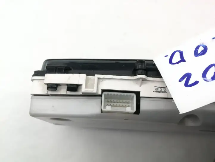 Toyota Corolla E120 E130 (2000 - 2004)  8380013150 Спидометр (приборный щиток)