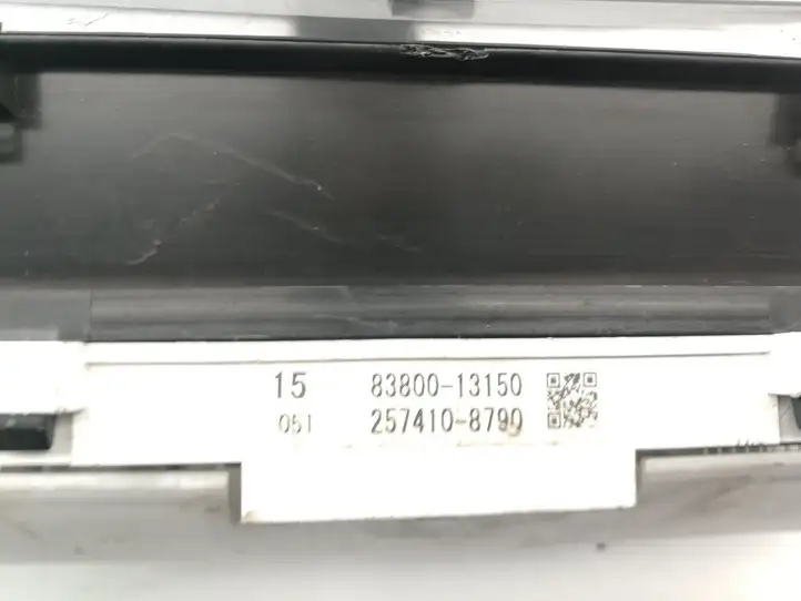 Toyota Corolla E120 E130 (2000 - 2004)  8380013150 Спидометр (приборный щиток)