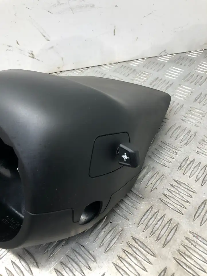 BMW 5 F10 F11 (2009 - 2016) 9220824 Обшивка рулевой колонки — фото 3