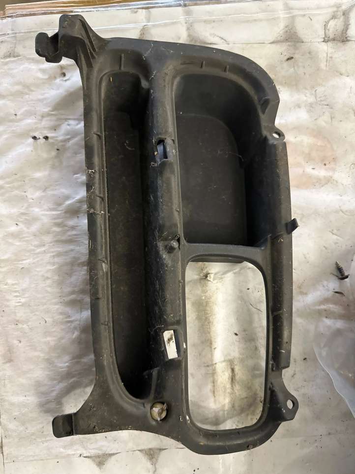 5213805040 Toyota Avensis T250 Priešrūkinio žibinto apdaila/ grotelės