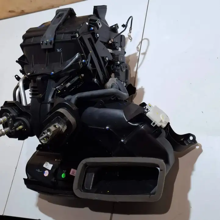 Ford Ecosport (2018 - ) GN1119B555NCJ Реле вентилятора печки салона — фото 3
