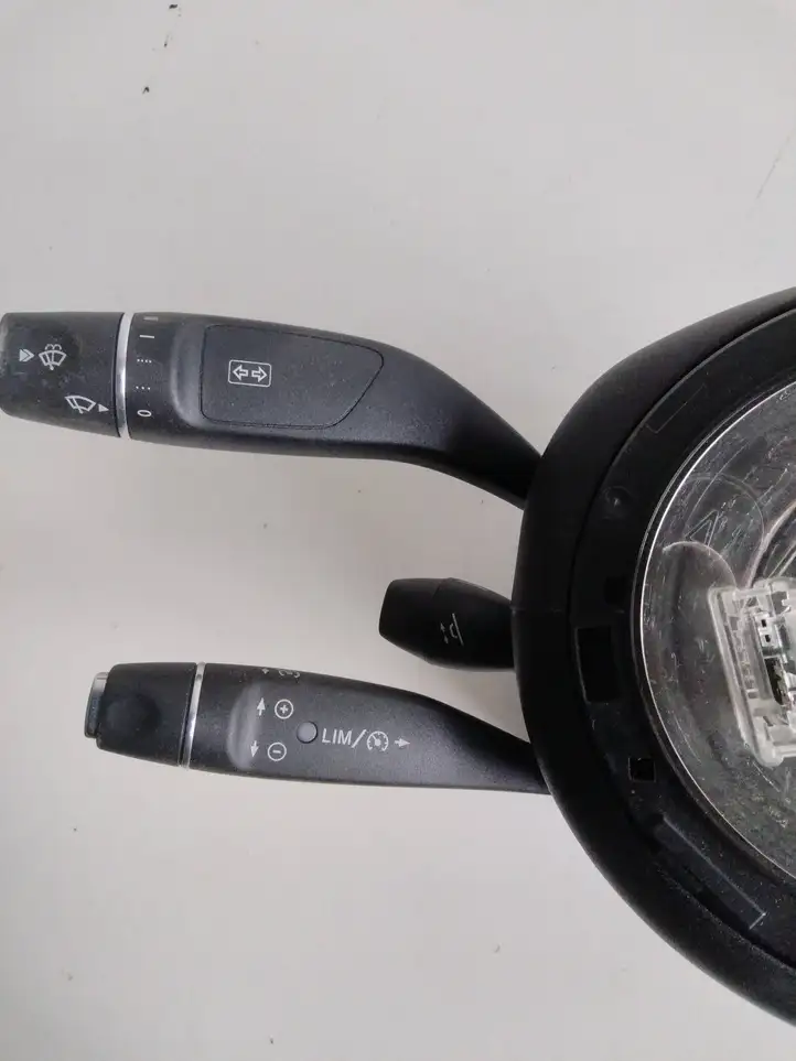 Mercedes-Benz SL R230 (2001 - 2012) A2319008703 Кнопки на рулевом колесе — фото 2