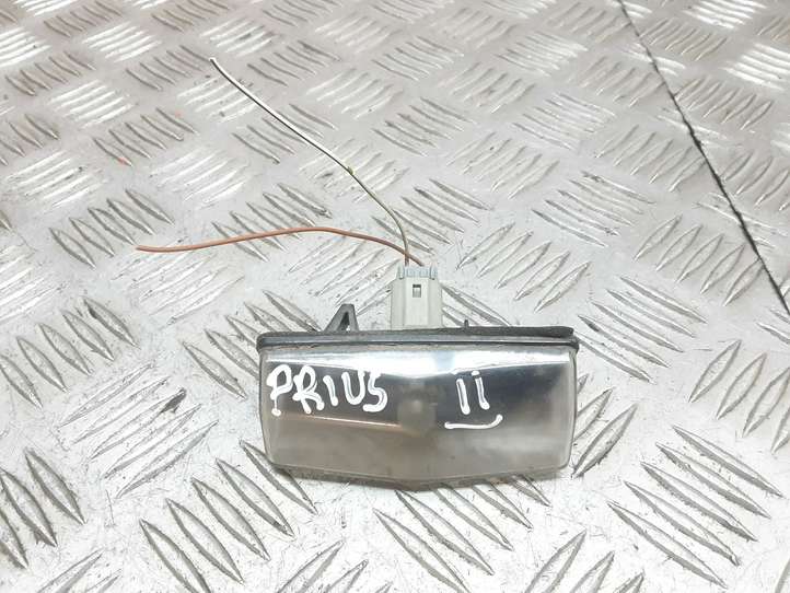Toyota Prius (XW20) (2003 - 2009)   Освещение номера