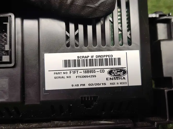 Ford Focus (2011 - 2015) F1FT18B955CD Дисплей / маленький экран — фото 4