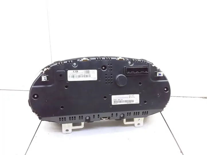 Nissan Qashqai (2010 - 2013) 24810BR51A Спидометр — фото 3