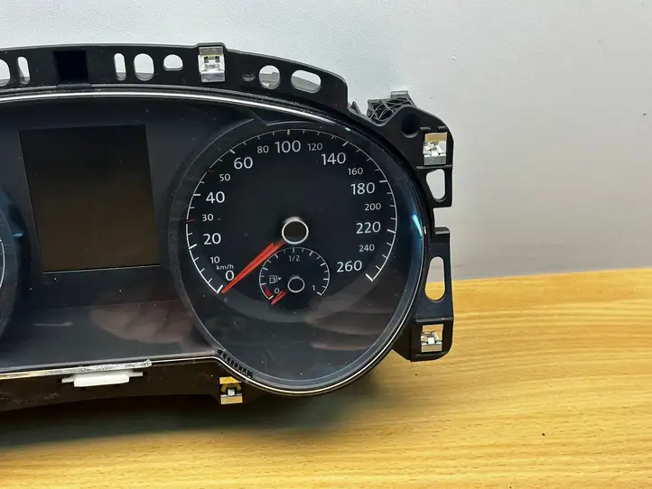 Volkswagen Golf Sportsvan (2014 - 2017)  517920741 Спидометр (приборный щиток)