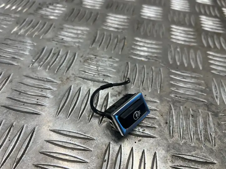 BMW 3 F30 F35 F31 (2012 - 2018) 9384363 Кнопка обогрева рулевого колеса — фото 2