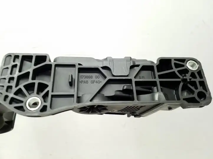 Ford Focus (2011 - 2015) BV619F836AB Педаль акселератора — фото 6