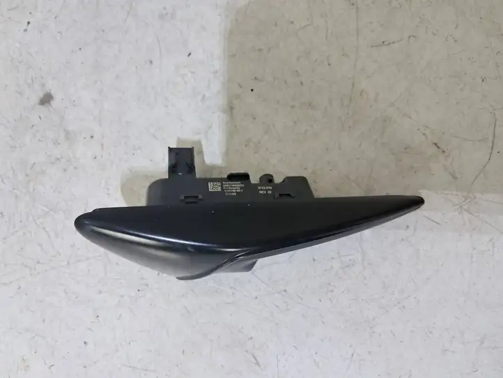 Tesla Model Y (2019 - 2024) 112510650J Боковая камера в крыле — фото 2