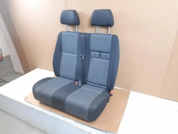 Volkswagen Crafter (2006 - 2016) A9068623185 Переднее двойное сиденье — фото 8