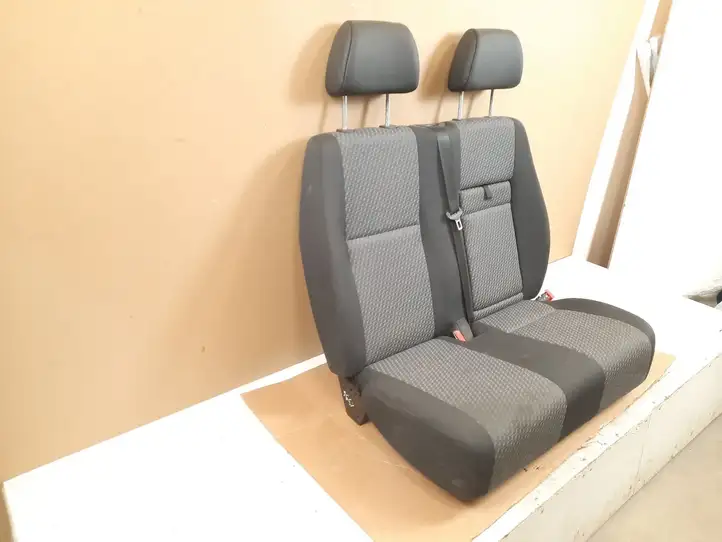 Volkswagen Crafter (2006 - 2016) A9068623185 Переднее двойное сиденье — фото 11