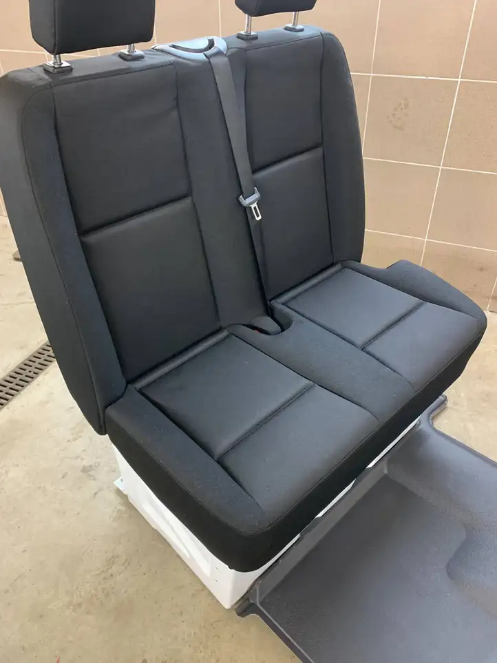 Mercedes-Benz Sprinter W907 W910 (2018 - )  A9109200100 Переднее двухместное сиденье