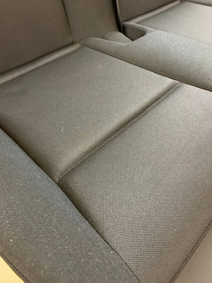 Mercedes-Benz Sprinter W907 W910 (2018 - )  A9109200100 Переднее двухместное сиденье