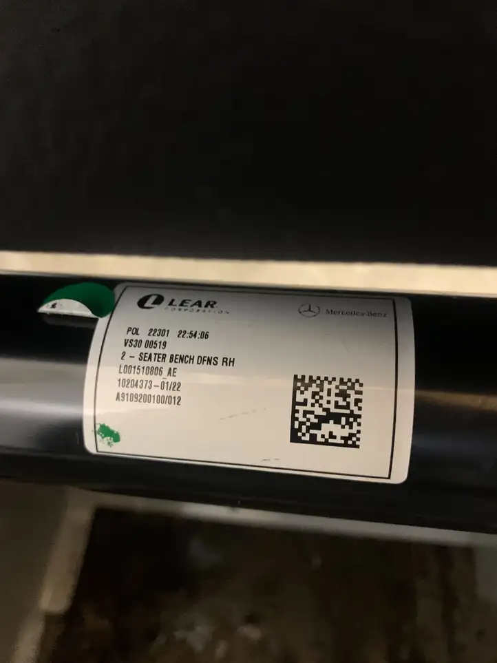 Mercedes-Benz Sprinter W907 W910 (2018 - )  A9109200100 Переднее двухместное сиденье