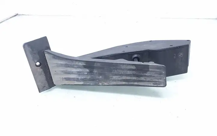 BMW 3 E90 E91 (2005 - 2012)  6772646 Педаль акселератора