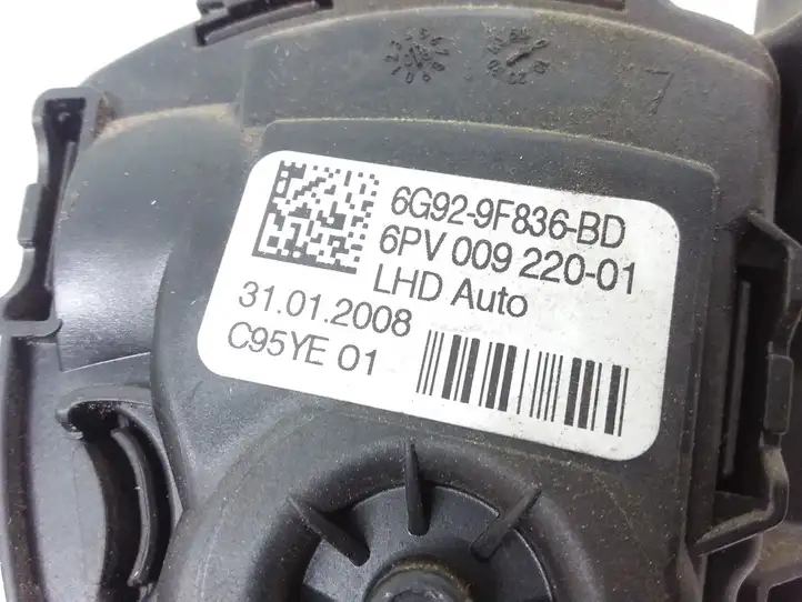 Volvo XC70 (2007 - 2013) 6G929F836BD Педаль акселератора — фото 3