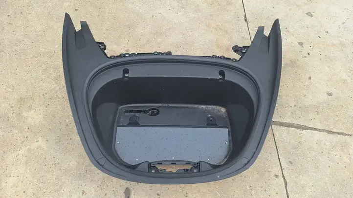 Tesla Model 3 (2017 - 2023) 1131205 Нижняя панель радиатора — фото 1