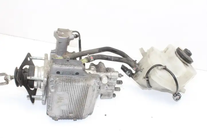 Toyota Prius+ (ZVW40) (2011 - 2018) 4727047030 Вакуумный усилитель тормозов — фото 3