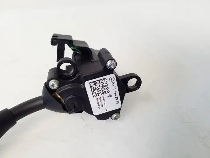 Mercedes-Benz CLS C219 (2003 - 2011) A1715402945 Регулировка рулевой колонки — фото 3
